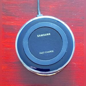 Samsung fast charging wireless charger